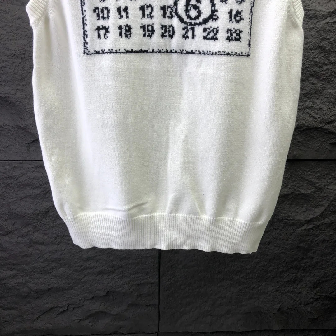 Vneck Sleeveless Knitted Wool Sweater Letters Jacquard Black White Patchwork Tank Top Harajuku Fashion Oversized Vest 241209 - view 7