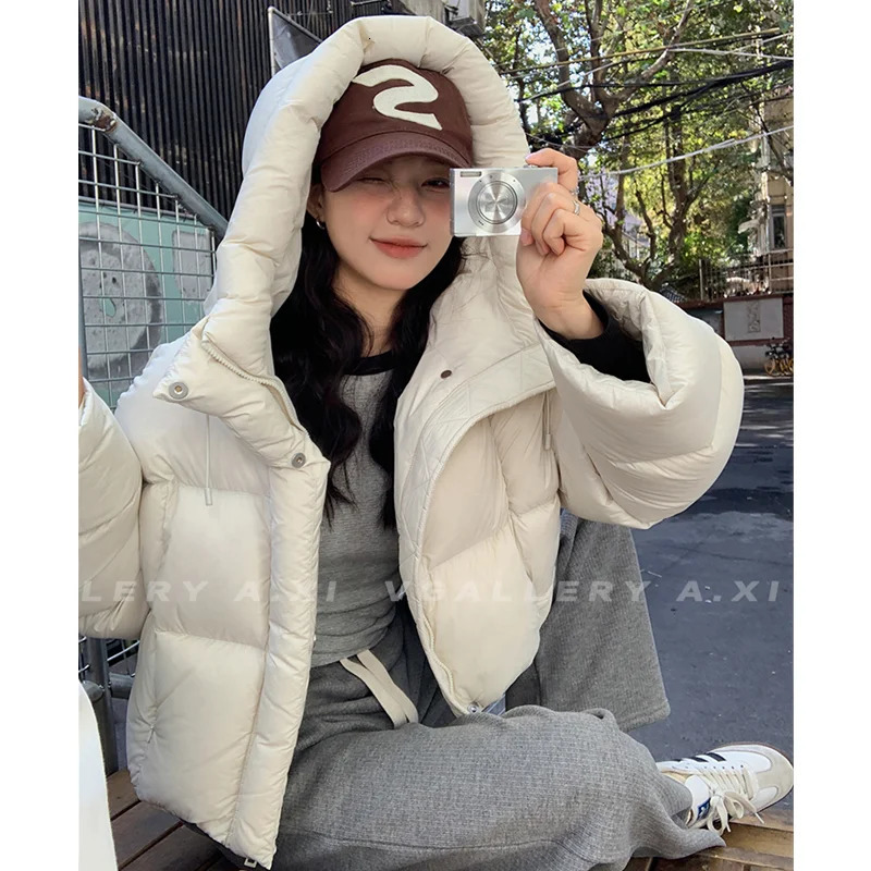 Thick coat womens coat black hooded fashion American streetwear Y2K down womens winter short coat 241210