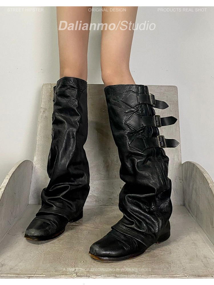 Soft Leather Pleated Laces, Loose That Don't Reach The Knee, Black Long Boots With Thick Heels And Belt Buckle