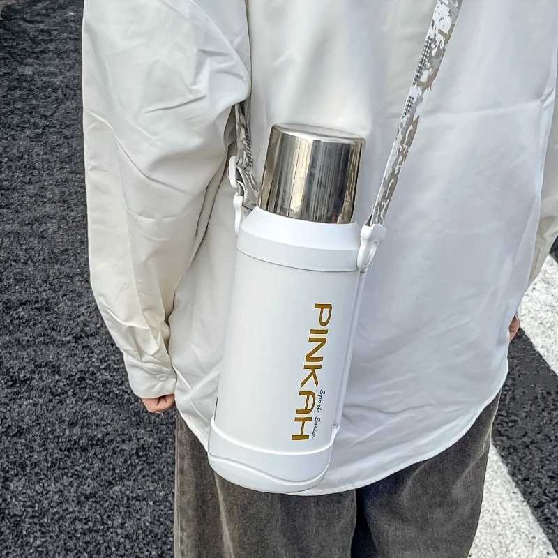 Food grade crazy water bottle with lid portable handheld water bottle with belt Y241211