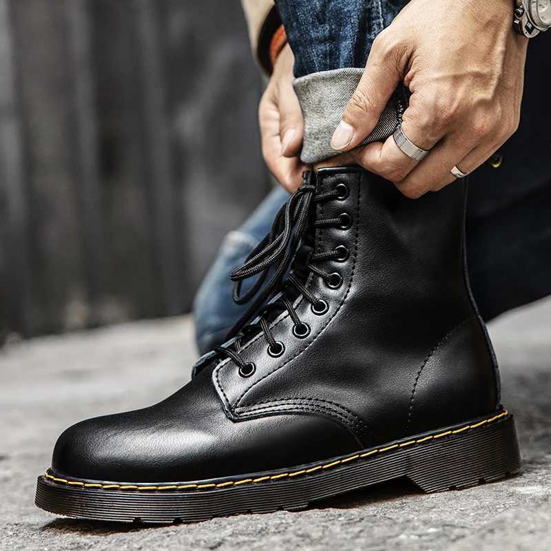 Mens high-top boots high-quality womens leather shoes outdoor 8-hole sports shoes mens lace-up ankle boots couple size 35-48 XJ250807
