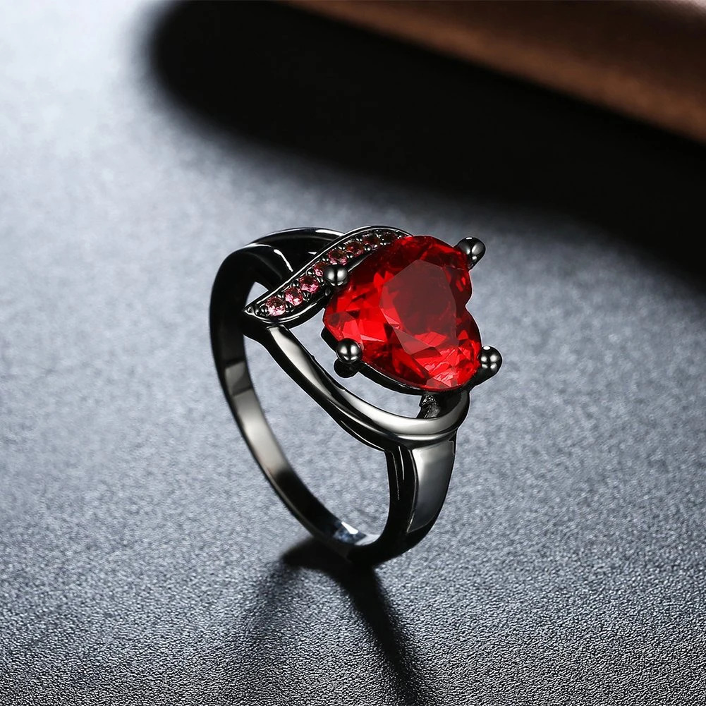 Fashionable couple ring romantic womens red heart zircon mens stainless steel Celtic dragon wedding jewelry 241210