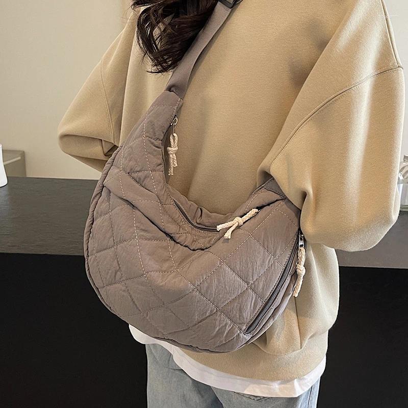 Totes Quilted Fabric Shoulder Crossbody Bag For Women Fall Winter Fashion Versatile And Spacious Design Daily Use zhanyishengli