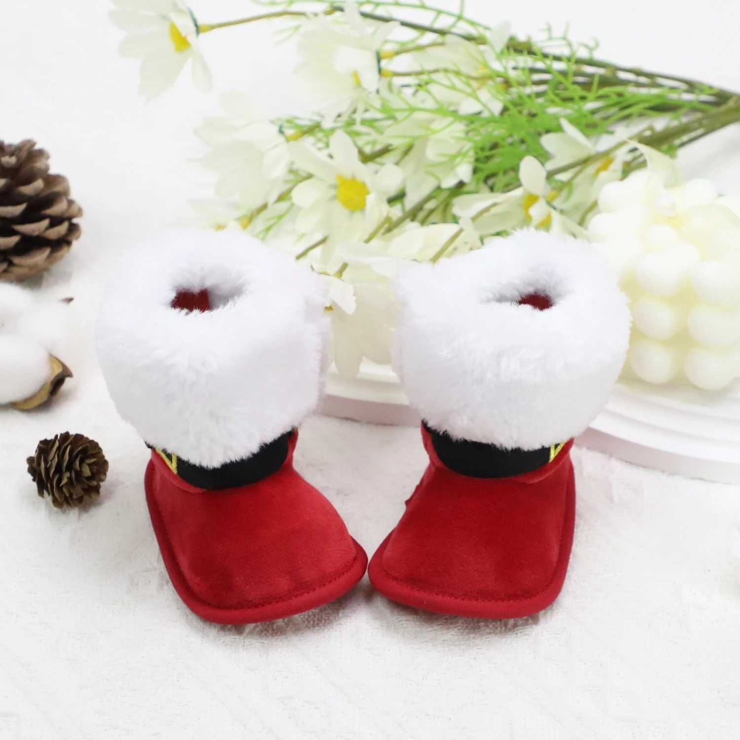 Boots Baby Toddler Shoes Christmas Cute Plush Heart Warm and Non-Slip Suitable for Festival Party Wear Winter Style H241212