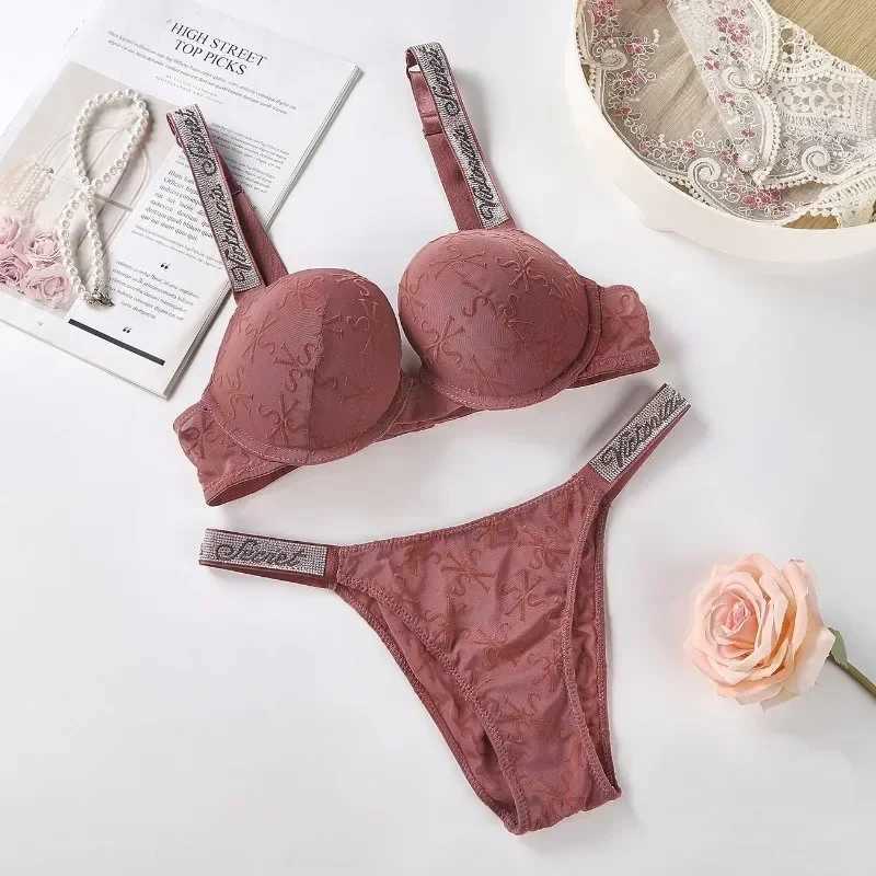 Womens New Fashion Sexy Lingerie Sporty Classic Padded Adjustable push up Lingerie Set Underwear SetXJ241212