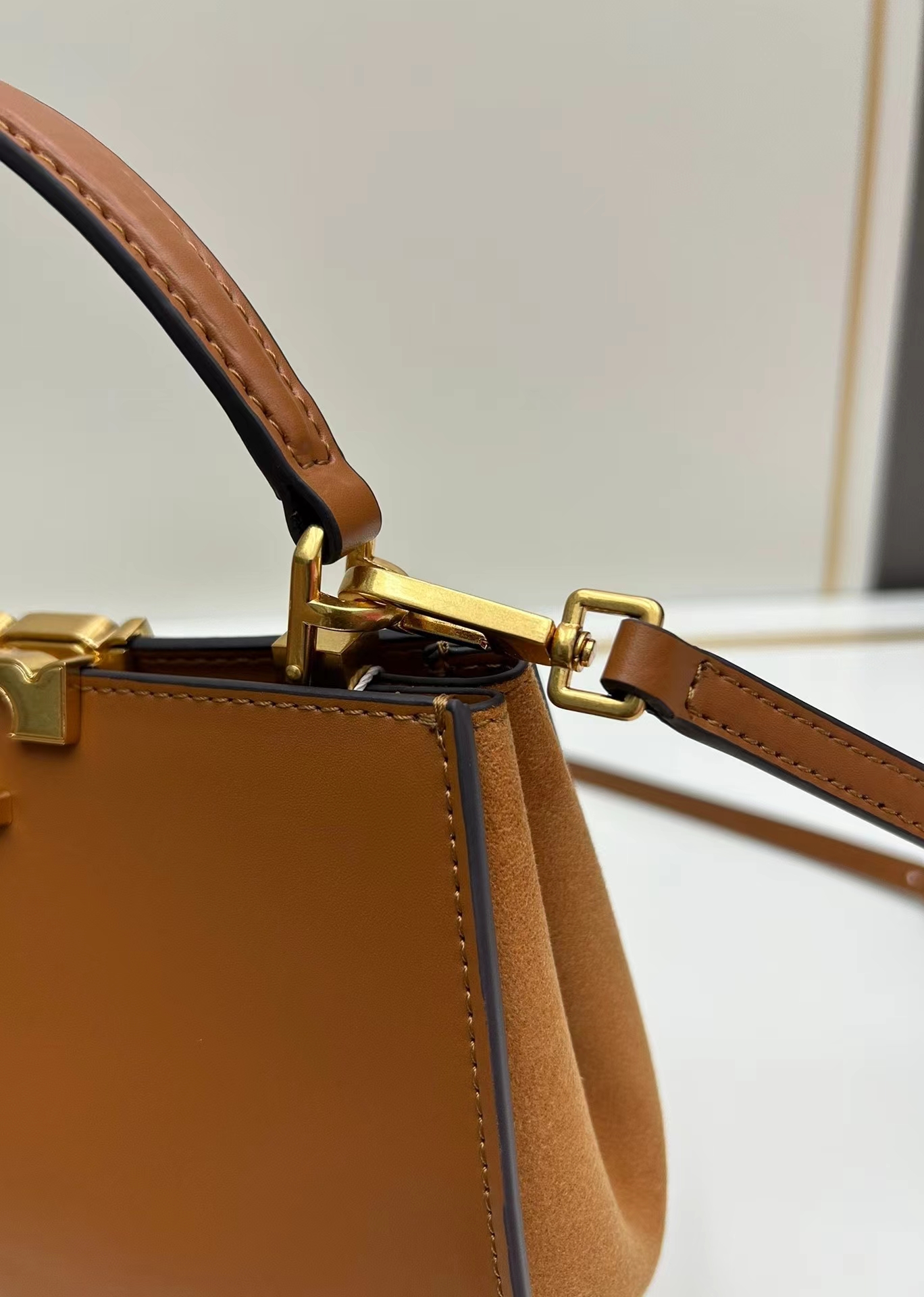 Leather Gloves Luxe Calfskin Handbag Designer bag Cowhide Wide Strap Tote bag Women TOR BUR
