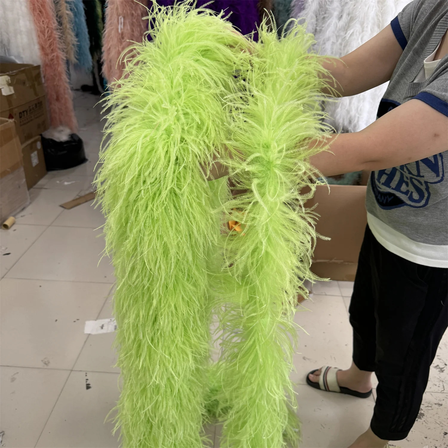2-meter mint green ostrich feather Boa 2Ply/6Ply/8Ply/10Ply/20Ply custom feather scarf shawl wedding carnival costume decoration 241212