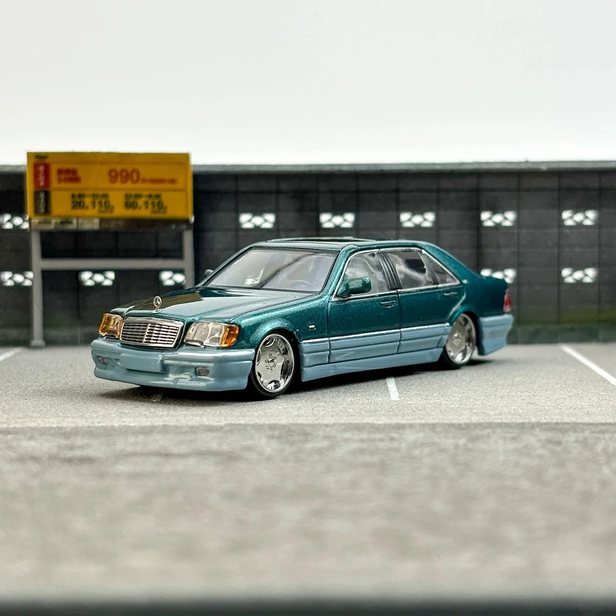 StreetWeapon 1/64 Bens S Class W140 two-color car paint alloy model 241212