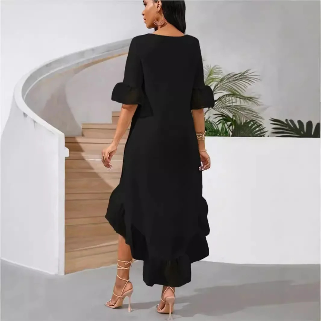 Plus Size Plus Size Womens Clothing Loose Fit Long Sleeve Black Floral Dress Round Neck A-Line Skiing Board 241211