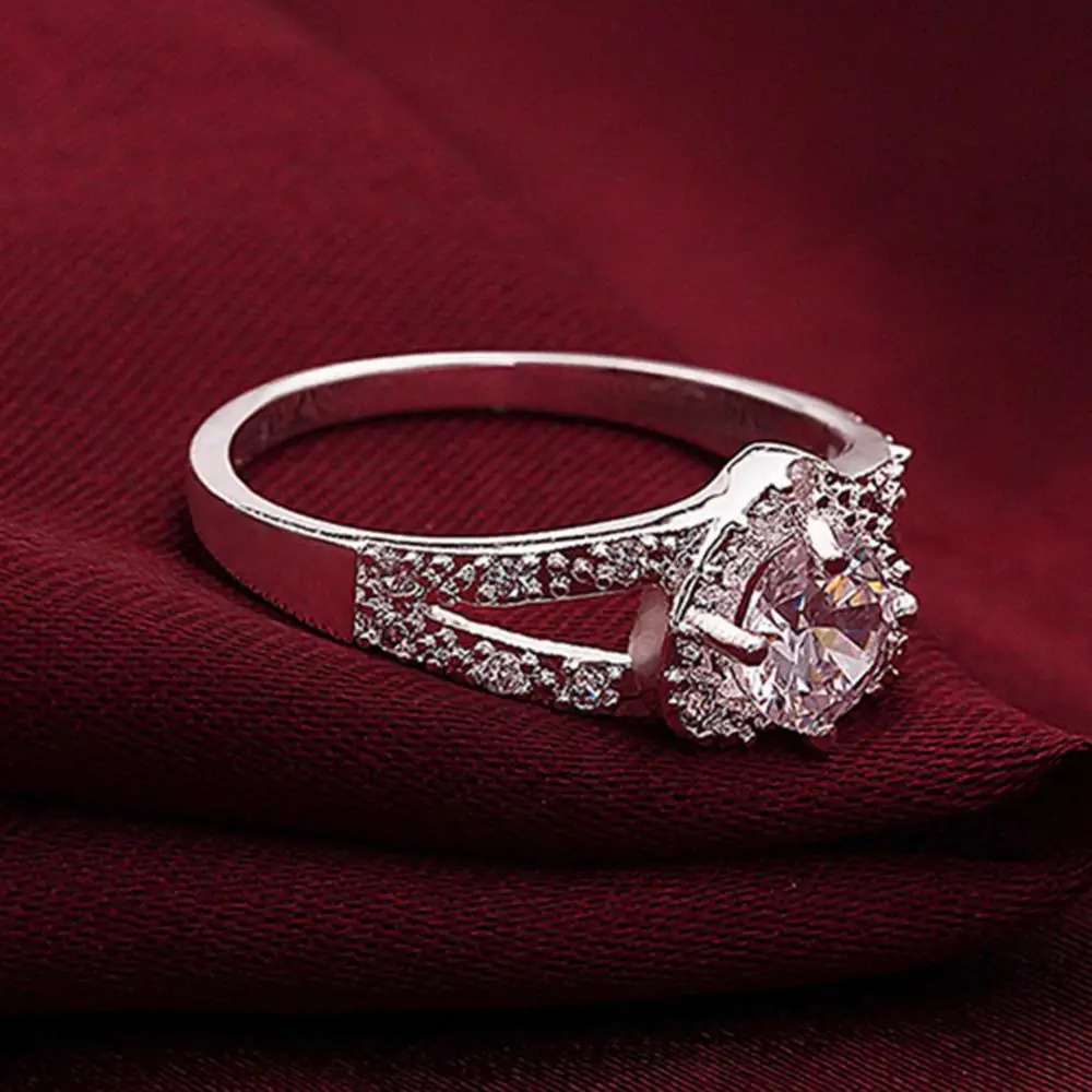 Womens 925 sterling silver crystal love heart ring brides wedding jewelry 241210