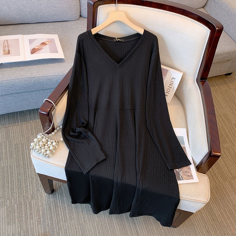 B920Extra large size women's V-neck long-sleeved dress 2024 spring and autumn new fat mm drape knitted skirt
