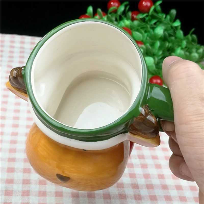 Christmas Cup Cute Cartoon Ceramic Water Cup Santa Claus Elk Snowman Penguin G Coffee Cup Gift Set Newcomer Holding Gift Y241211