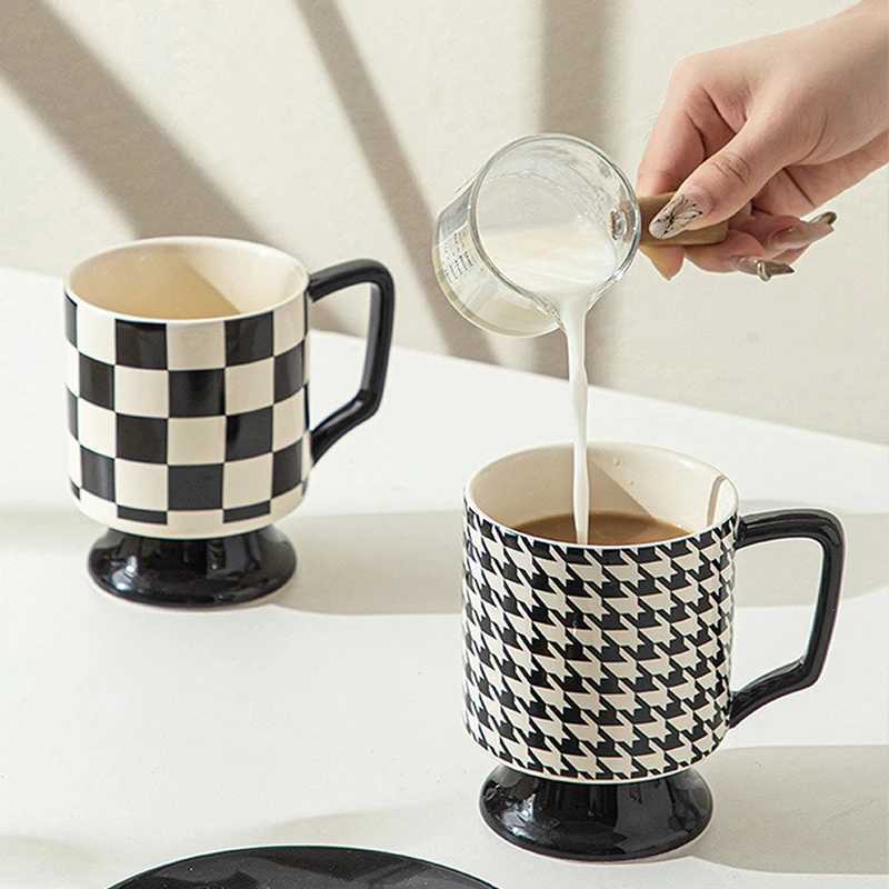 1 piece of European simple coffee GS luxury espresso GS black and white checkered ceramic GS milk GS tea cup creative gift Y241211