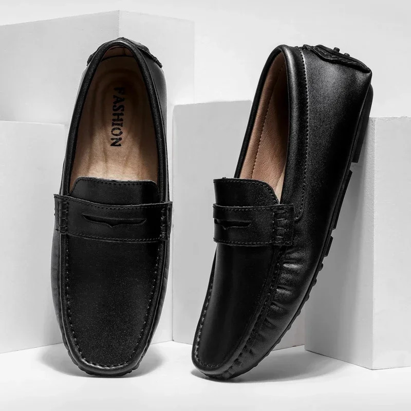 Brand Fashion Summer Style Soft Moccasins Loafers High Quality Leather Men Flats Casual Big Size Driving Shoes