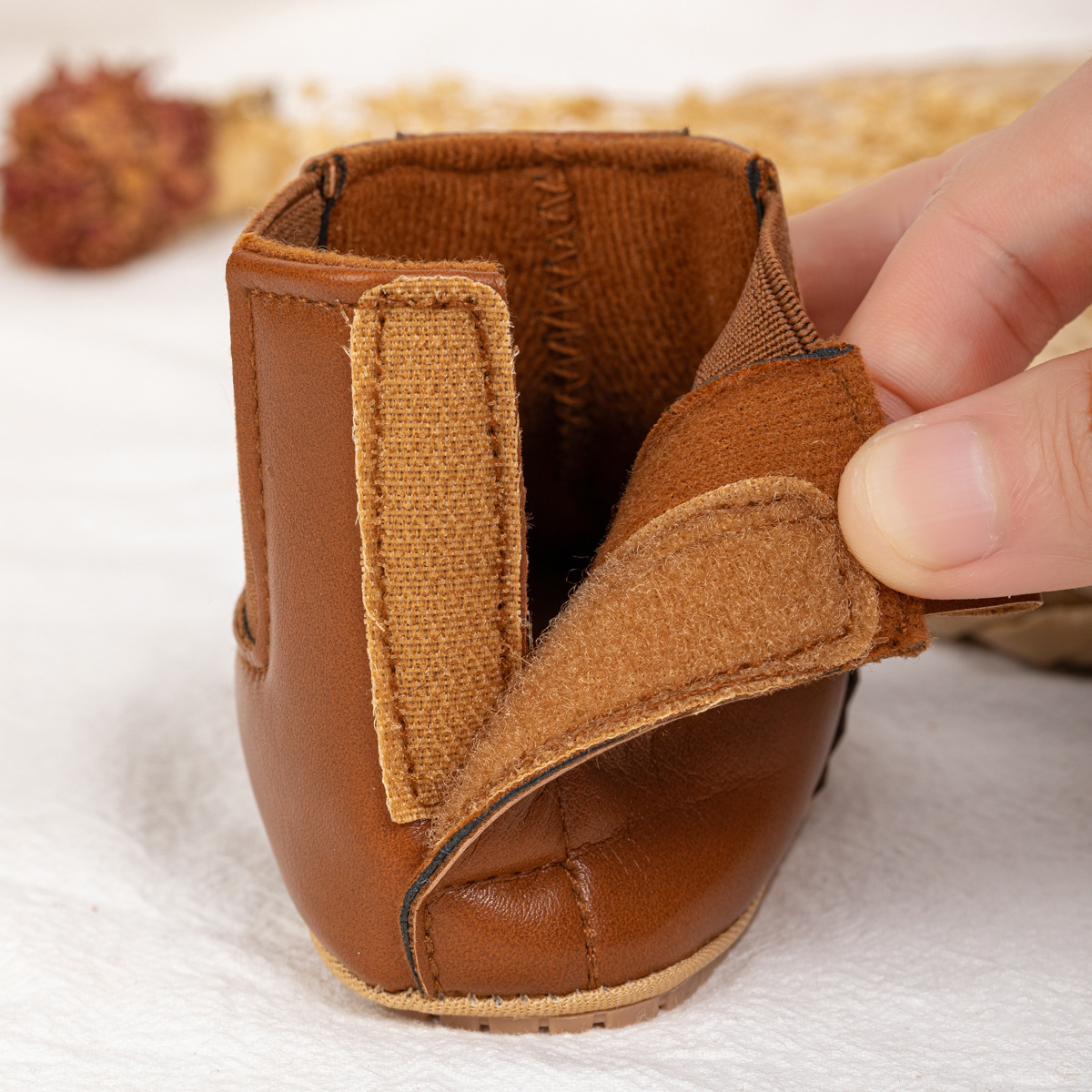 Fashionable New Baby Little Toddler Boots Cute High Quality Soft PU Anti slip Sole Spring and Autumn 0-18M Newborn Kidsnest Walking Shoes