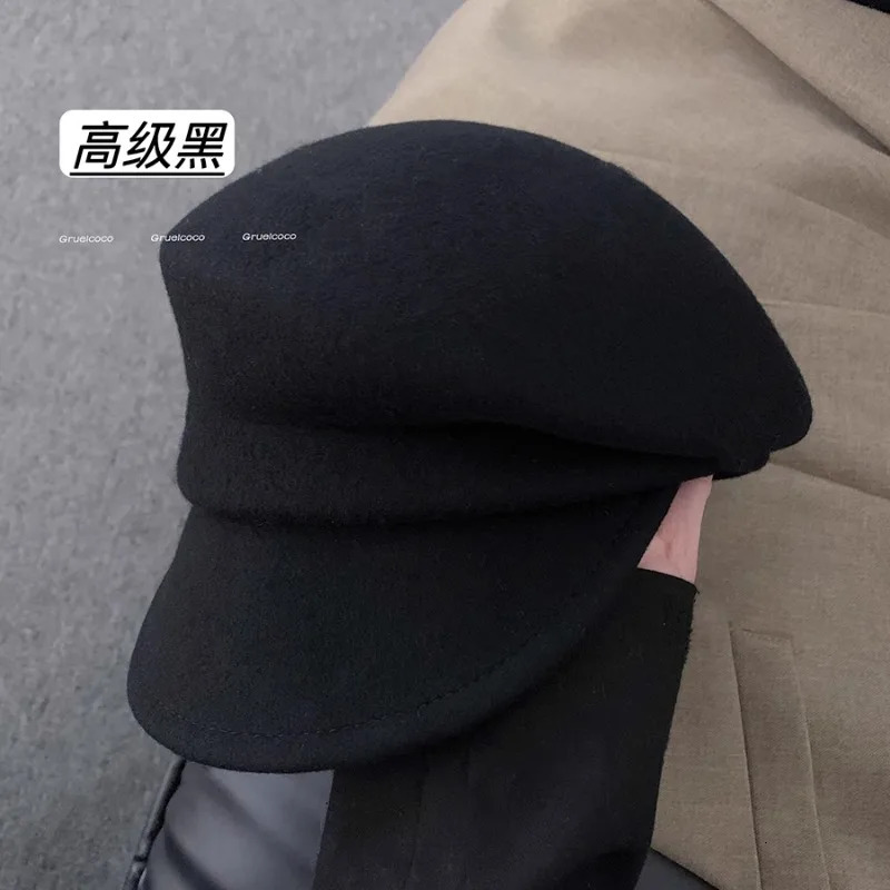Japanese fashion curve wool beret womens autumn and winter elegant felt Fedora hat womens warm painter hat classic walking hat 241211
