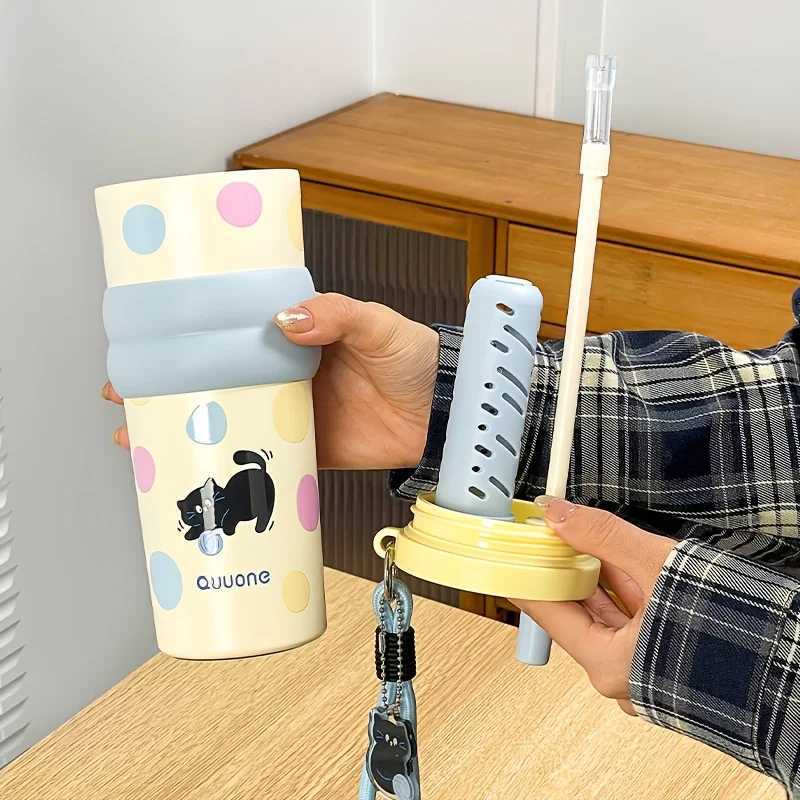 1Pc girl cute polka dot hot cup closed 620ml coffee cup with handle and straw easy to use when going out Y241211