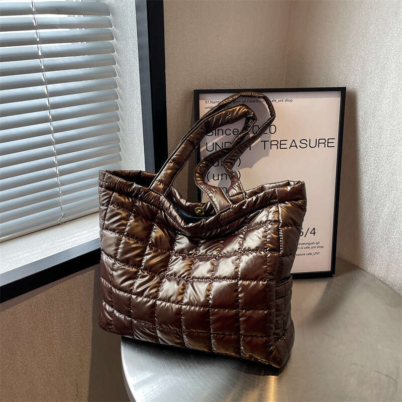Puffer Tote Bag for Women Large Quilted Puffy Handbag Lightweight Satchel Purse Shoulder Bags for Work Travel Gym Shop Diagonal Span Tote Trend