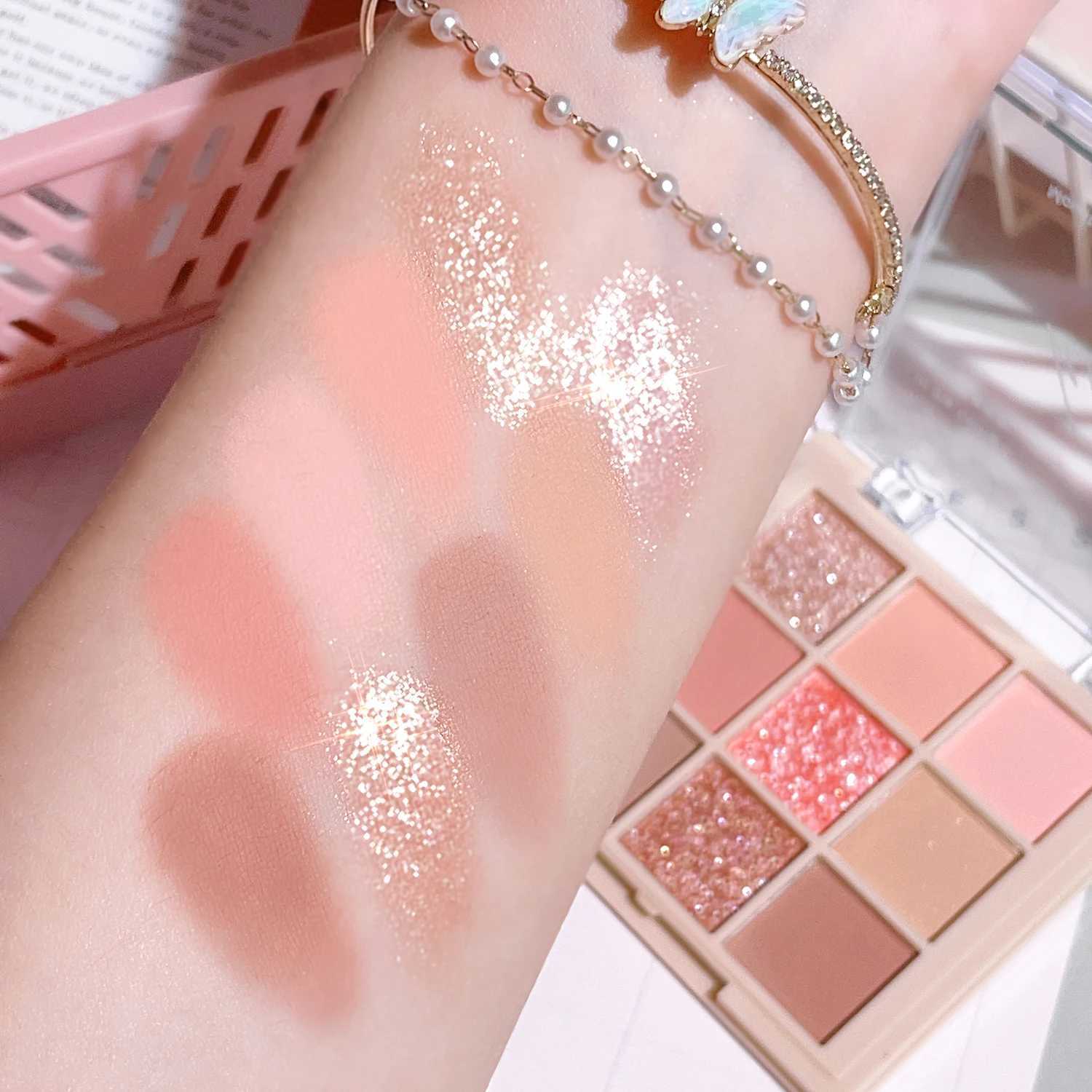 Shiny 9 Color eye shadow Palette Shiny Glass Shiny Finish Brown Coral Chocolate Gold eye shadow PaletteW241212