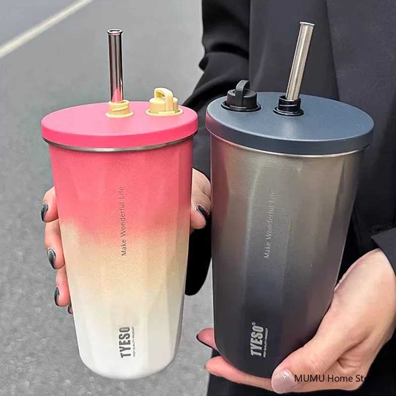 600ML stainless steel hot water bottle with straw portable vacuum valve car inflatable cup coffee cup Y241211