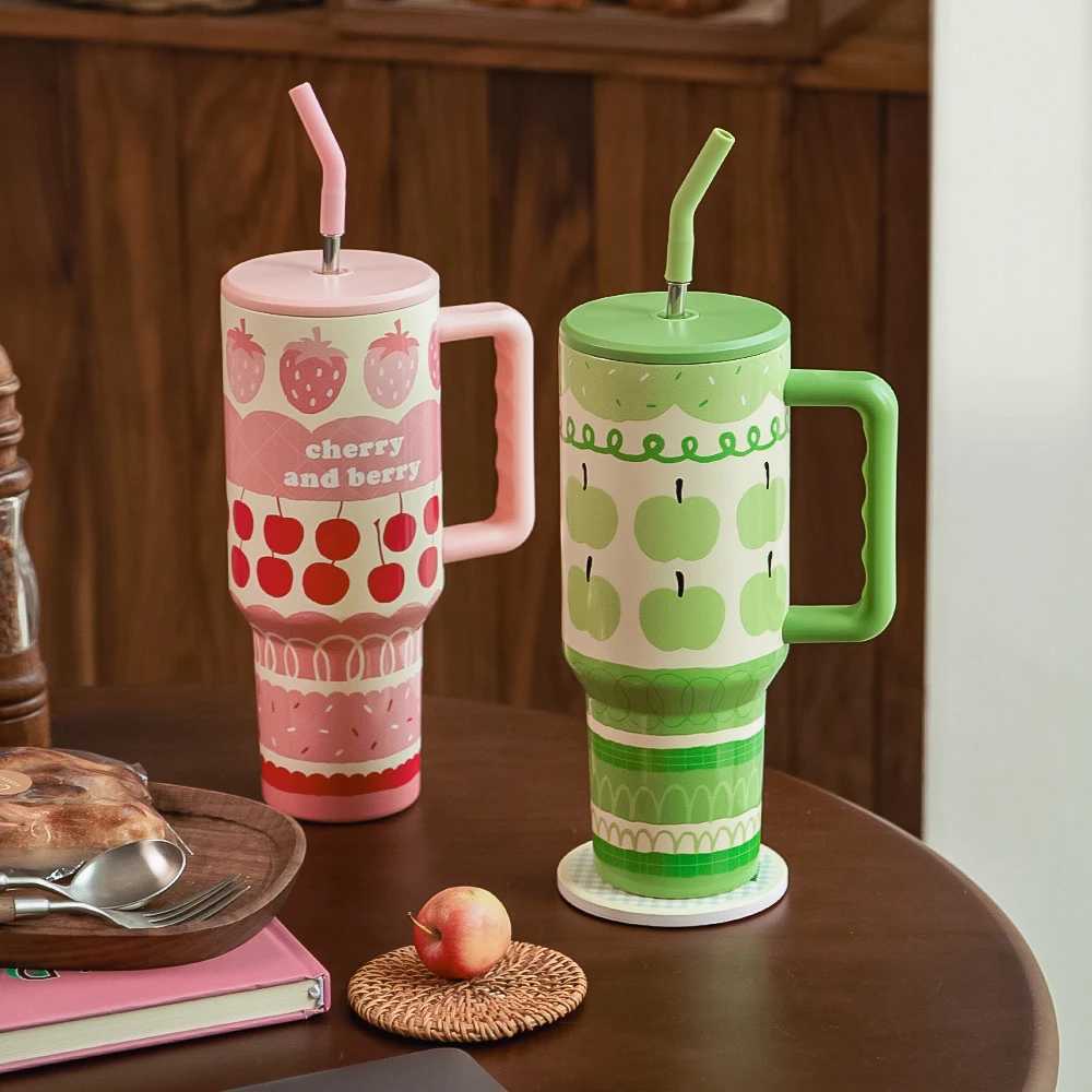Kawaii Strawberry Water Bottle with Straw 1300ml Cute Crazy Coffee Cup Hot G Teapot Y241211