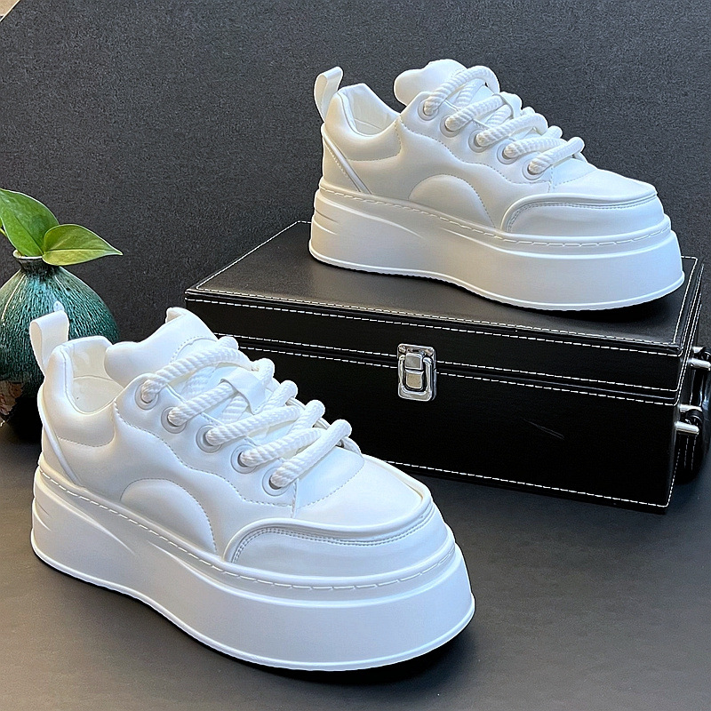 Thick soles increase small white shoes fashion men's light bread shoes fashion with ins niche trend design casual board shoes Spring Green White