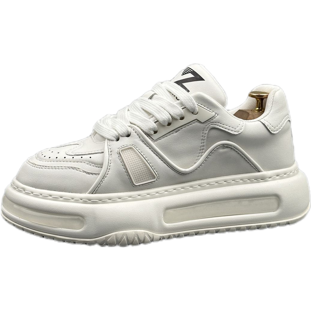 Thick soles increase daddy shoes men's Spring sports small white shoes simple light luxury high sense of leisure board shoes