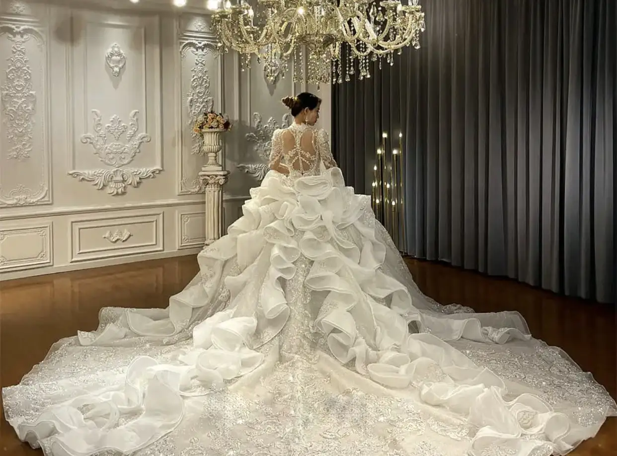 Exquisite High Collar Long Sleeve Dress Sequins Beaded Wedding Gown Court Train Bride Robe Customized Vestido De Novia