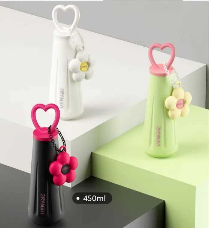 Fashion Wen girls hot water bottle with Suower pendant 316 stainless steel hot crazy vacuum sports car water bottle Y241211