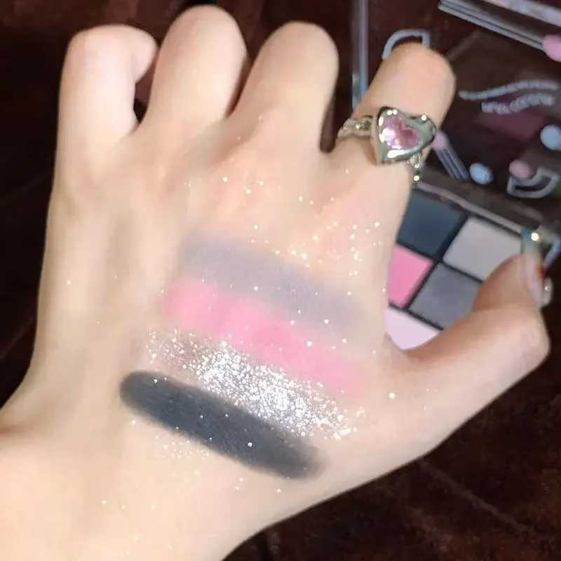 7-color eye shadow palette gray pink powder punk smoke eye shadow B highlight South Korea Shining eye shadow South Korea cosmeticsW241212