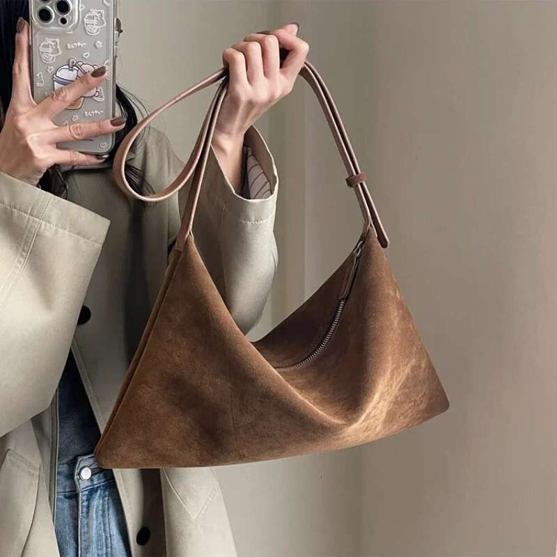 Women's Slouchy Vintage Frosted Suede New Fall/Winter Shoulder Underarm Simple Tote Large Capacity Commuter Bag