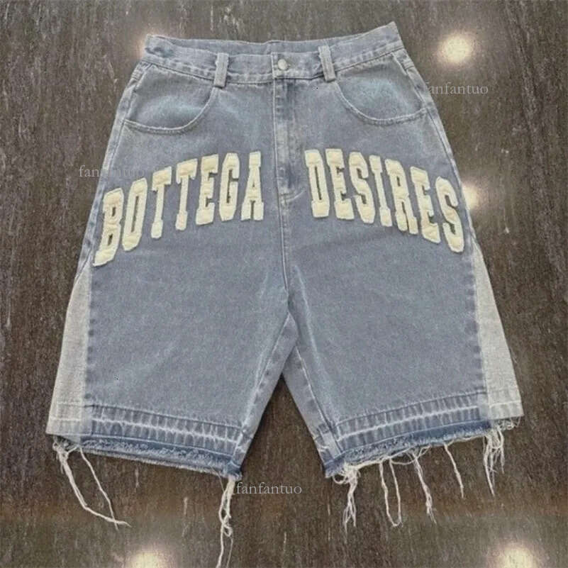 Y2K Street Harajuku Letter Pattern Embroidery Baggy Denim Shorts Men American Style Fashion Gothic High Waist Short Jeans y240810