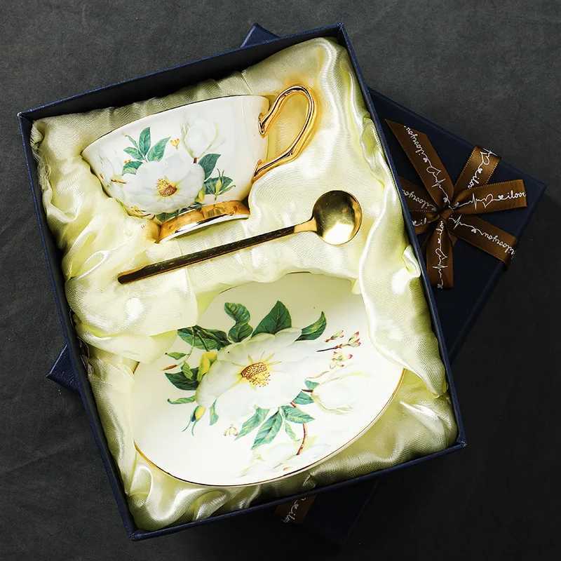 French retro afternoon tea cup for him to use luxurious floral ceramic coffee g Saucer gift box friends birthday gift Y241211
