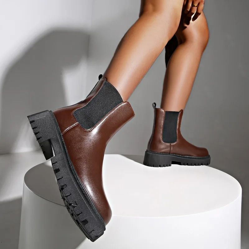 Womens Shoes Slip on Modern Womens Boots Classics Ankle Boots Women Round Toe Med Heel Platform Plus Size Shoes Ladies 241211