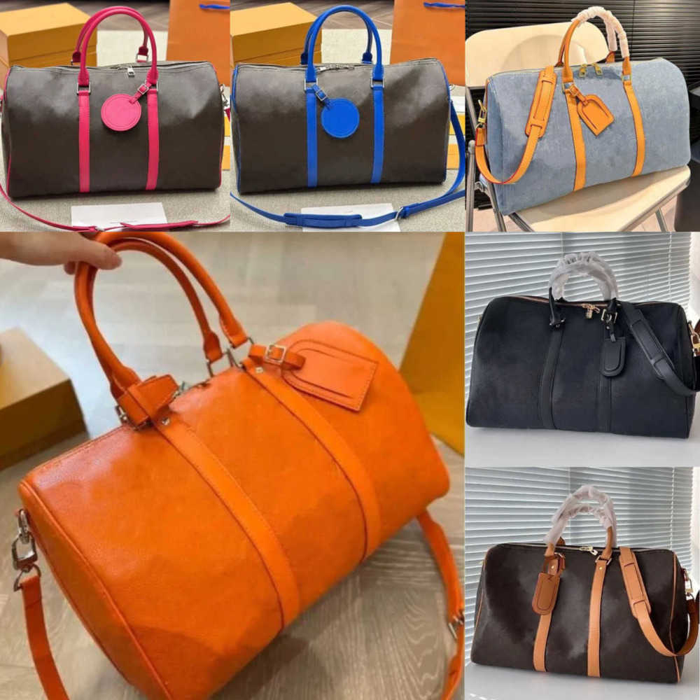 Duffel Bags Hot designer duffle bag Men women fashion travel bag Large capacity Zipper open and close coated canvas leather hand bill shoulder crossbody travel bags
