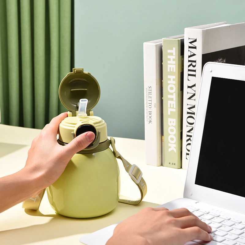 700ML large capacity 316 stainless steel vacuum cleaner cup solid color portable leak proof sports water bottle Y241211