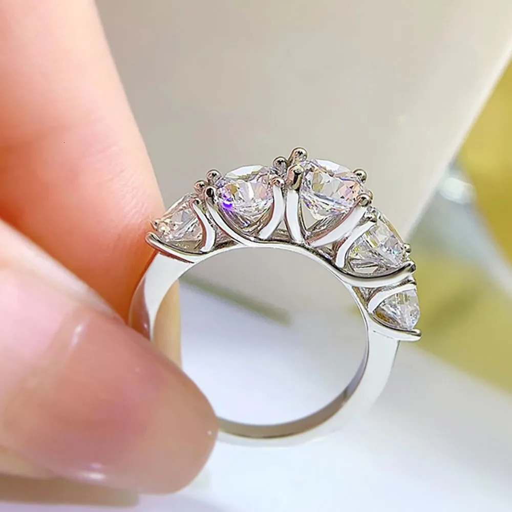 36ct 5stone Dcolor VVS1 Diamond Ring Womens Anniversary Gift S925 Pure Silver Row Wedding Bridal Jewelry 241210