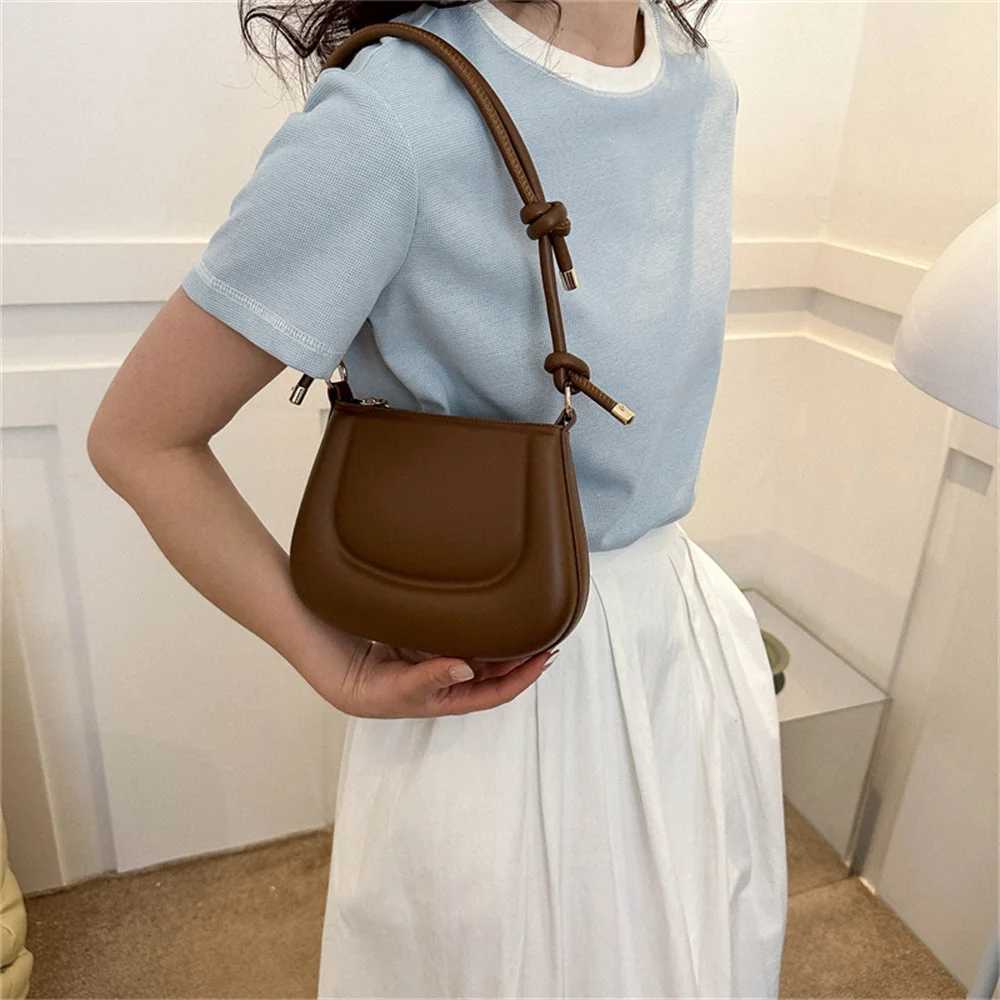 Soft Pu Ladies Leather Crossbody Bag Wen Purple Underarm Bag Solid Color Handbag Fi Design Girl Small Shoder Bags Z250514