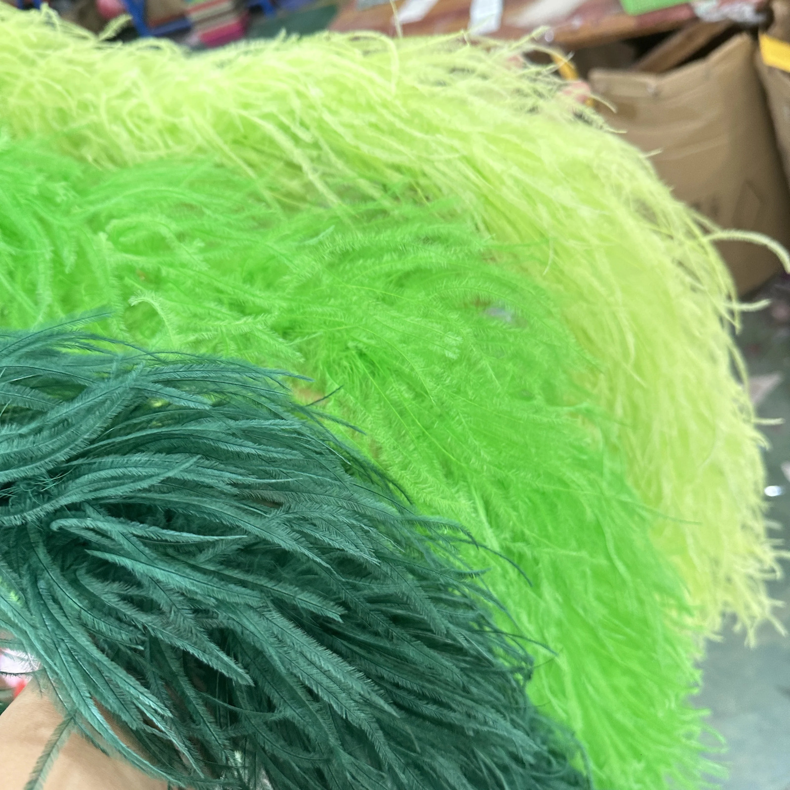 0.5M 1M 2M Long Green Ostrich Feather Boa Customzied Ostrich Feather Boa 6Ply Fluffy Feathers Trim Decoration Plumes Decor 241212