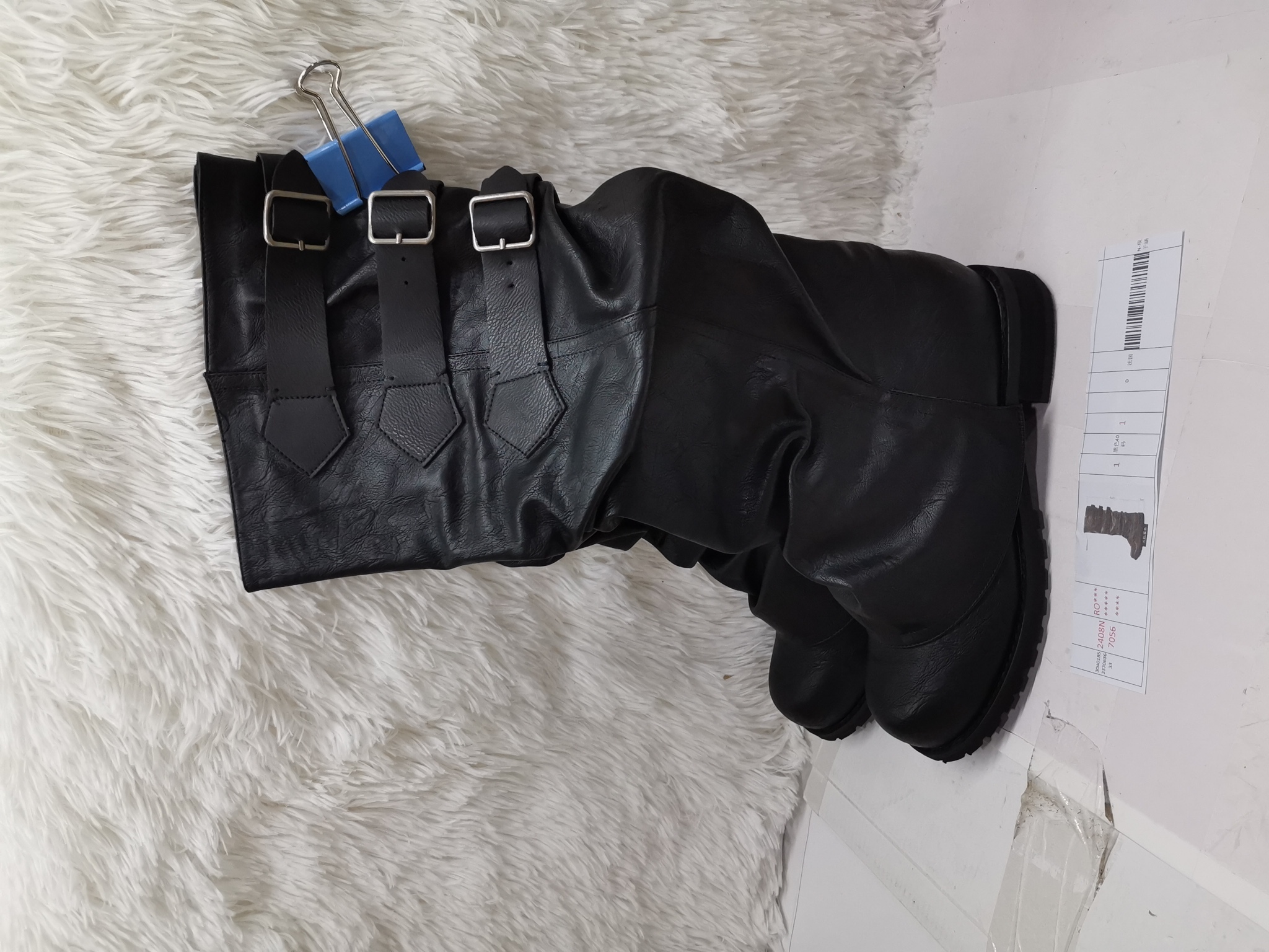 Soft Leather Pleated Laces, Loose That Don't Reach The Knee, Black Long Boots With Thick Heels And Belt Buckle