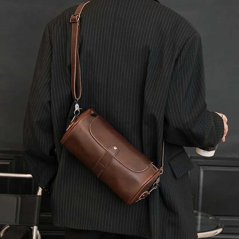 Luxury Retro Barrel Shaped Shoulder Bags Men Crossbody Bag Fashion Design Messenger Bag Mens Crossbody Shoulder Bag Male 2021C241212