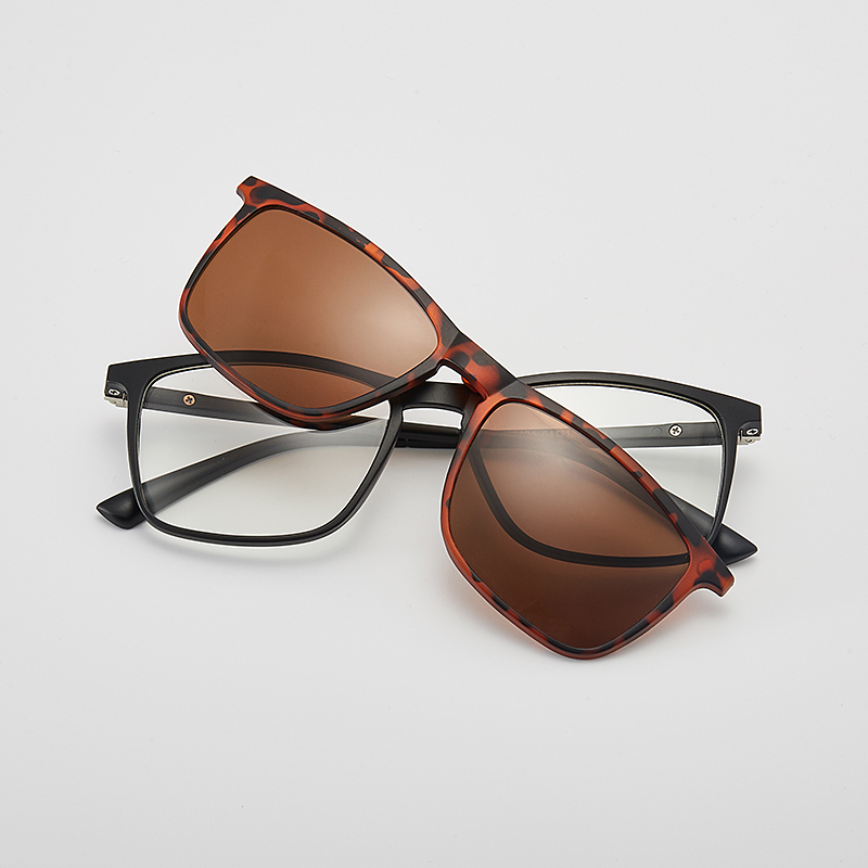 Modern Aluminum Framed Eyewear - Effective Blue Light Reduction and UV Shield for Optimal Eye Care