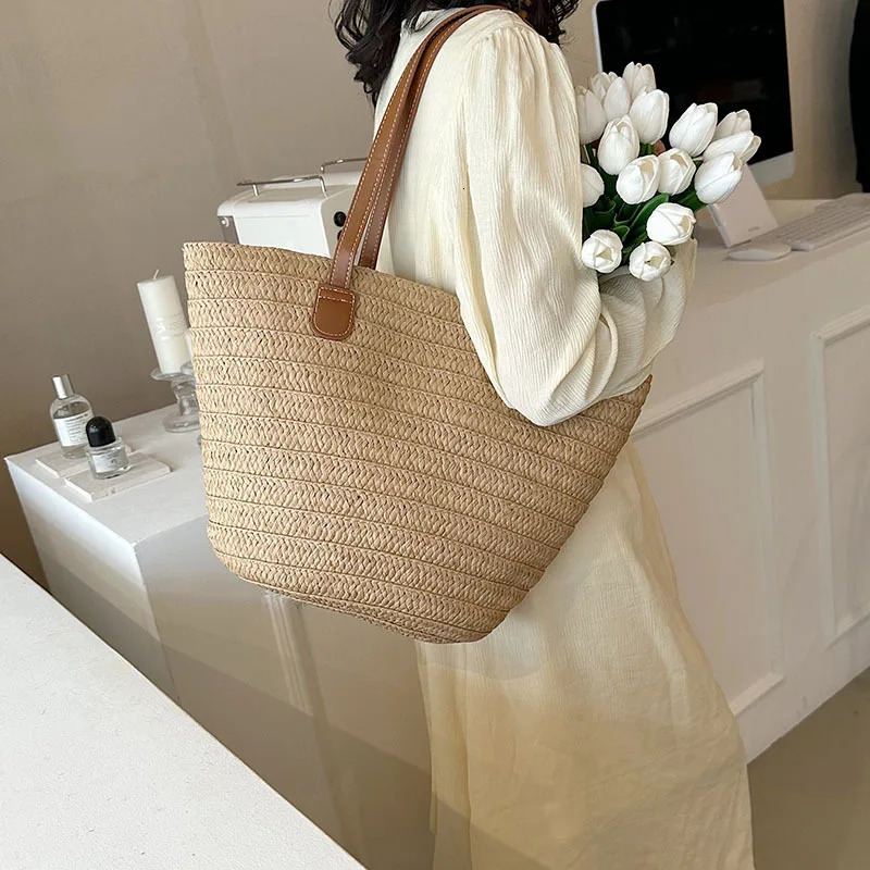Womens Large Capacity Shoulder Bag Summer Straw Woven Basket Handbag Fashion Female Beach Bali Shopper Tote 241203