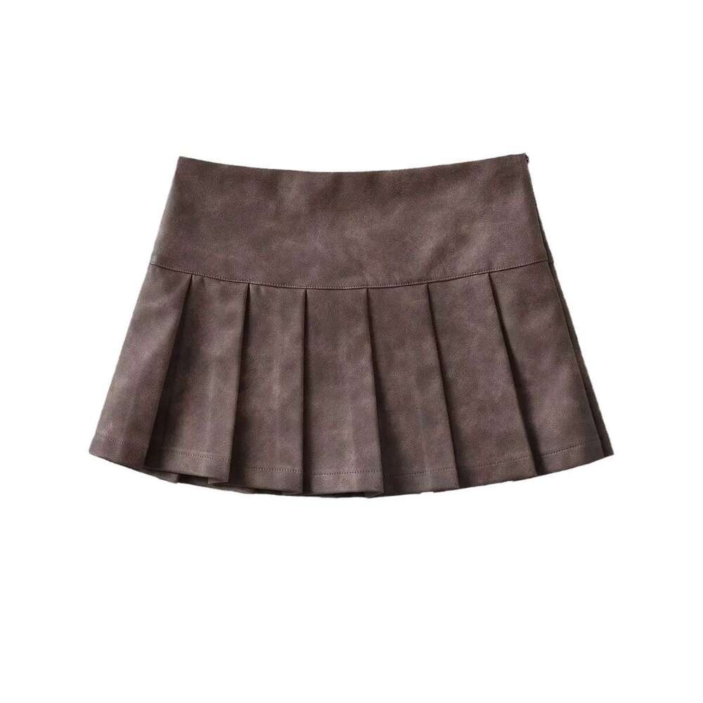 autumn spicy girl retro mid low waist vintage women's age reducing anti slip pleated PU leather A-e short skirt, 2024 new style, chic and elegant
