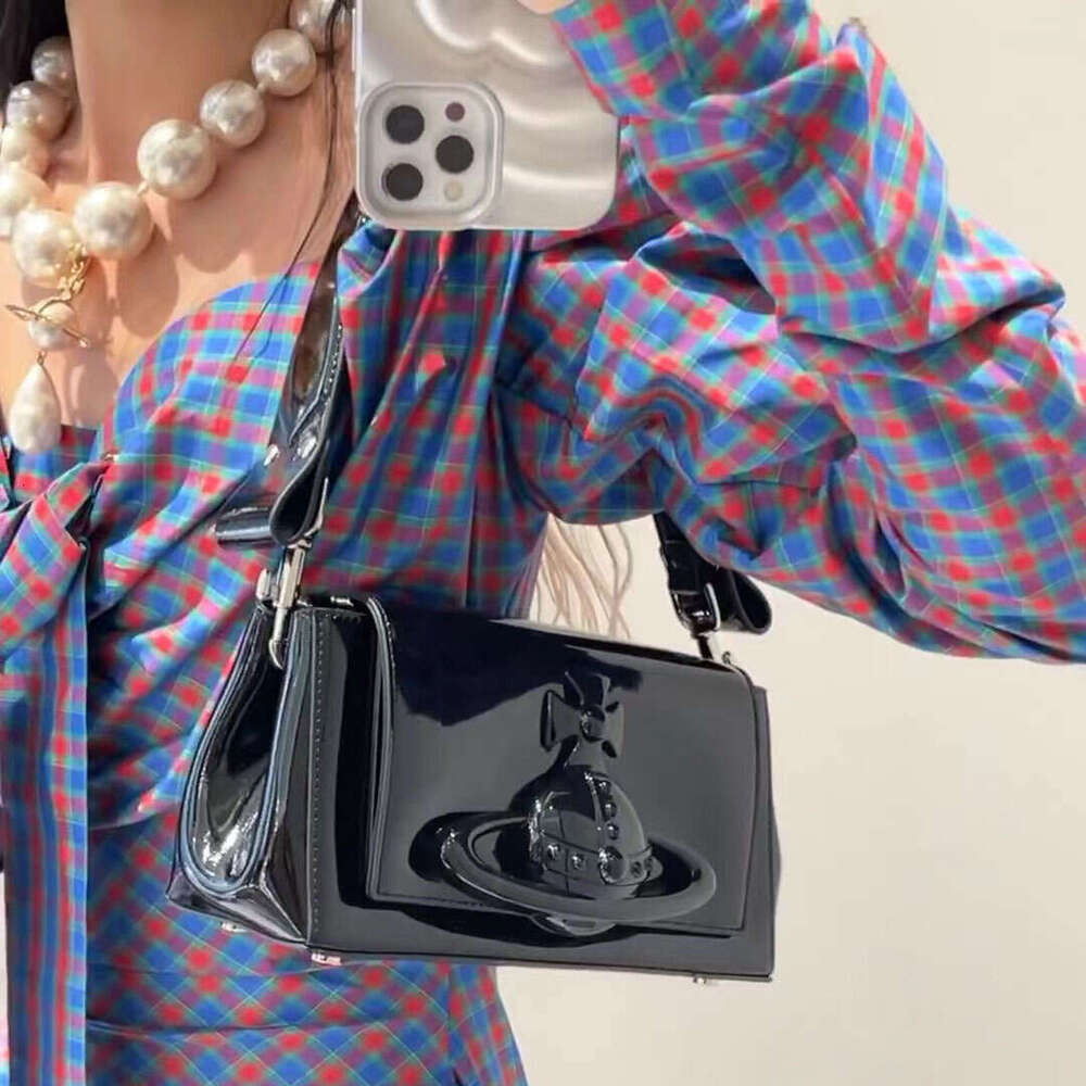 Empress Dowager Saturn's for Women 2024 New High end Light Luxury One Shoulder Women's Pink Chain Crossbody Small Square Bag