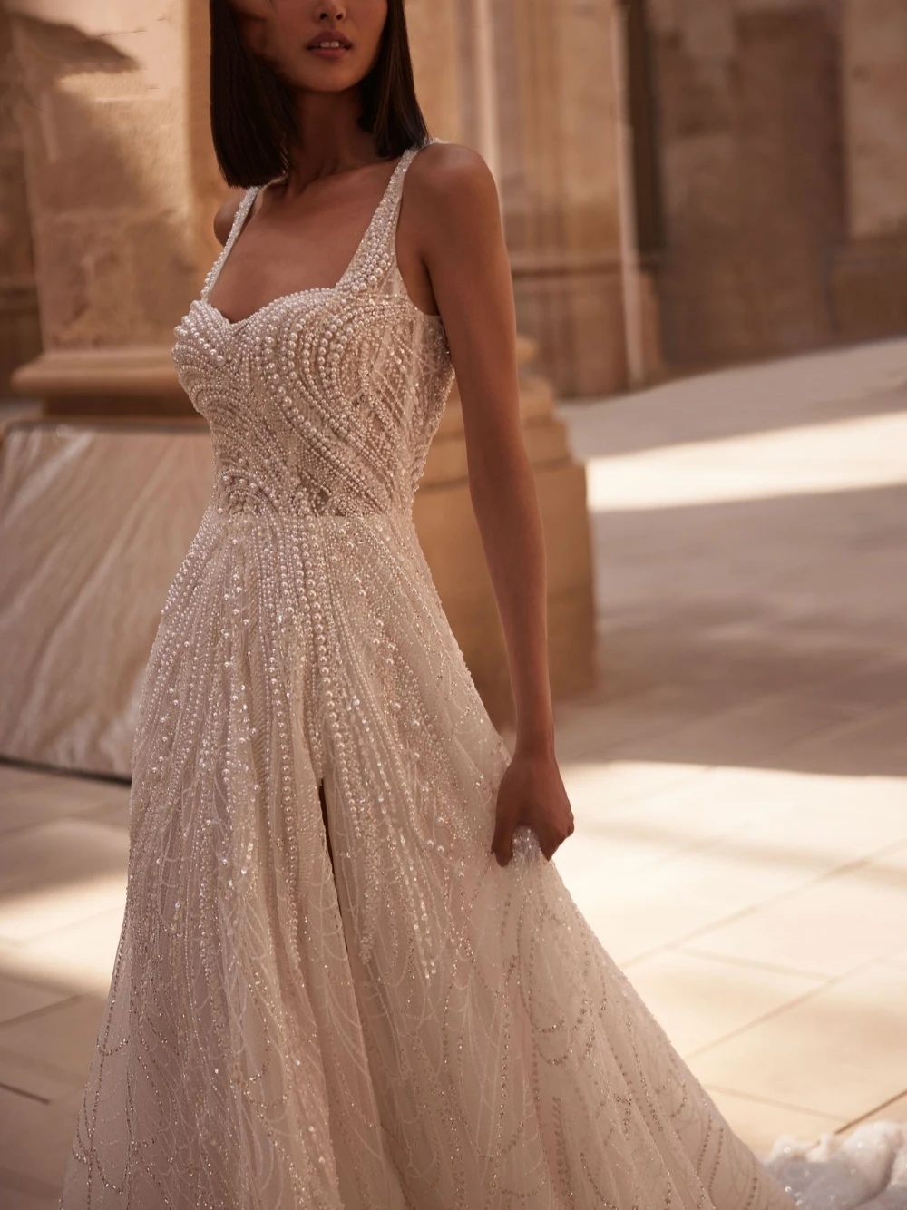 Vintage Bridal Dress Sequins Pearls Wedding Spaghetti Strap Sleeveless Ball Gown Split Side Sweep Train Customized Dresses Vestido De Novia