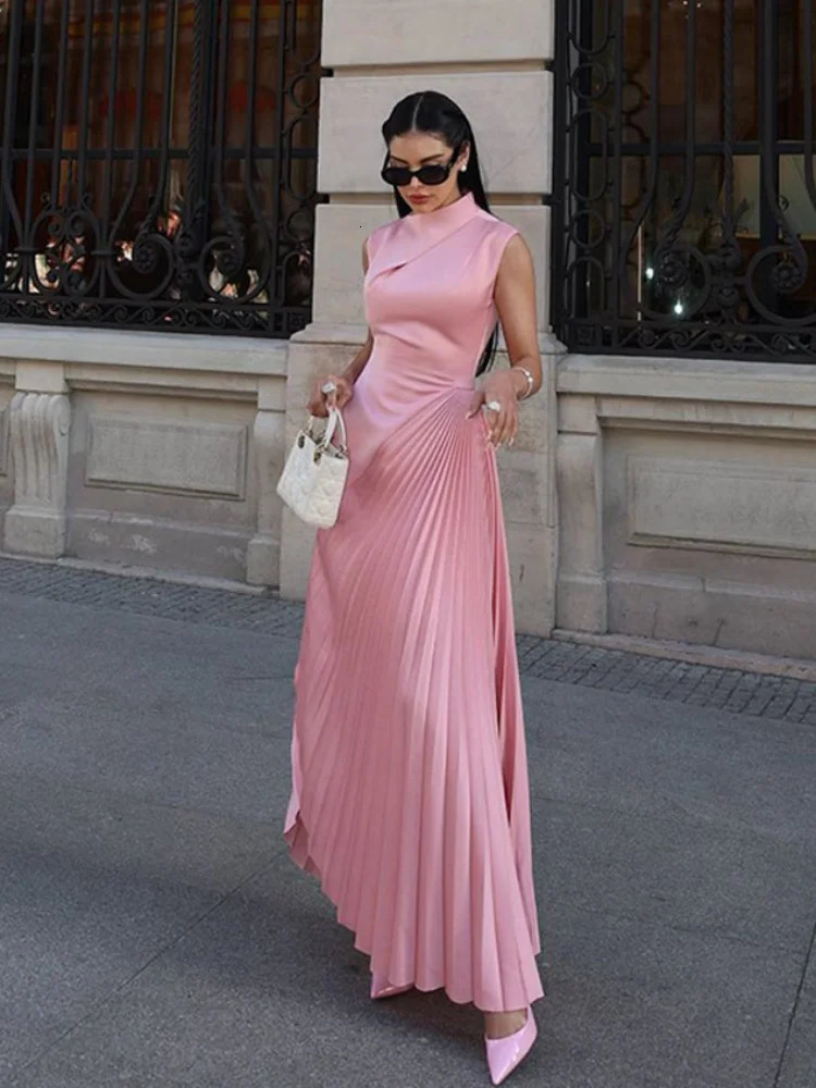 Fashionable womens solid irregular pleated long skirt elegant Oblique collar sleeveless high waisted dress womens fashion party dress 241211