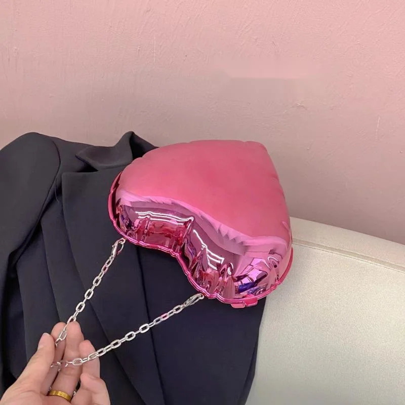 er Acrylic Clutch Bag Gold Silver Pink Women Chain Evening Party Bag Cute Heart Shape Shoulder Crossbody Bags Small Purse 241212