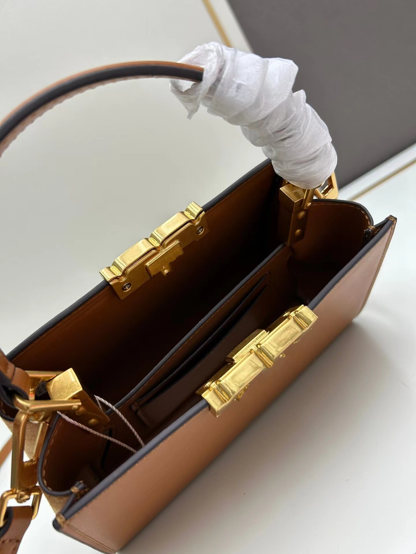 Leather Gloves Luxe Calfskin Handbag Designer bag Cowhide Wide Strap Tote bag Women TOR BUR