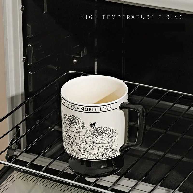 Creative retro ceramic cup with handle heat-resistant coffee g rose pattern high standing teacup used for Christmas gifts Y241211